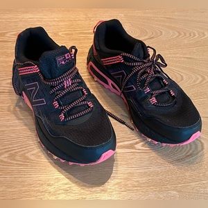 New Balance Women Trail sneaker 410v6 - Size 9.5W